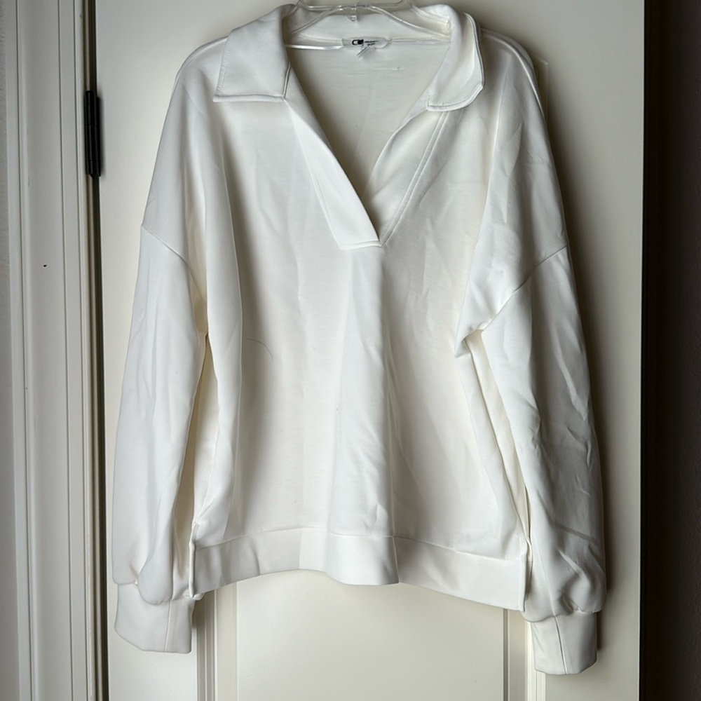 Cable & Gauge White Collared Pullover